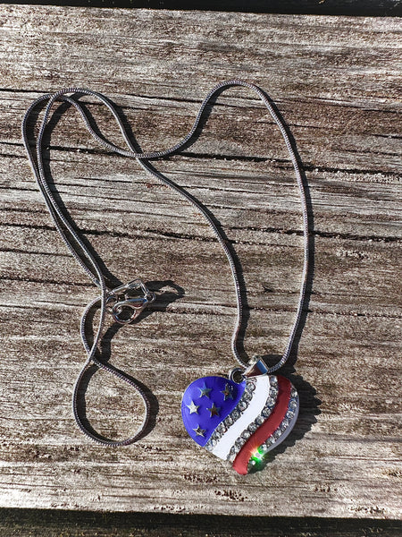 USA HEART NECKLACE